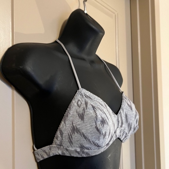 Gorgeous VS Bralette XS Excellent Condition - Picture 2 of 5